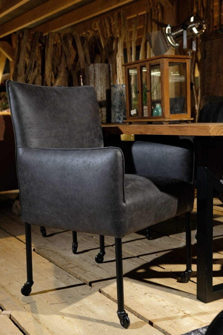 Eetkamerstoel Owen - met armleuning - Livik meubelen