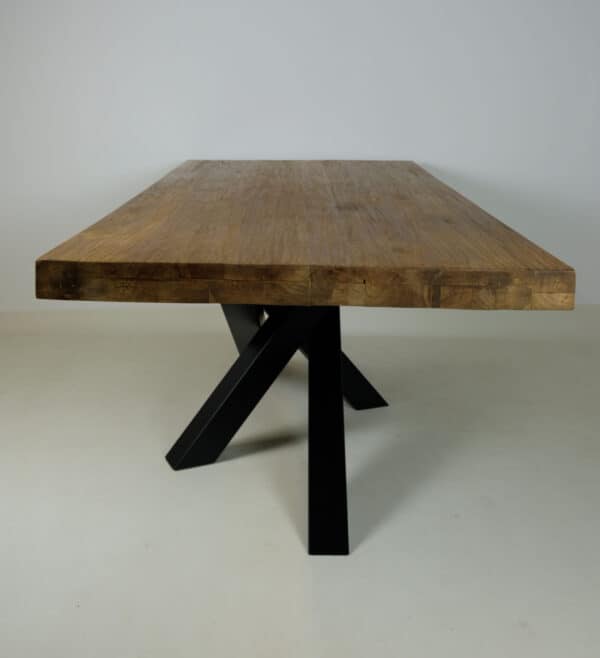 Eetkamertafel Banda - Livik meubelen