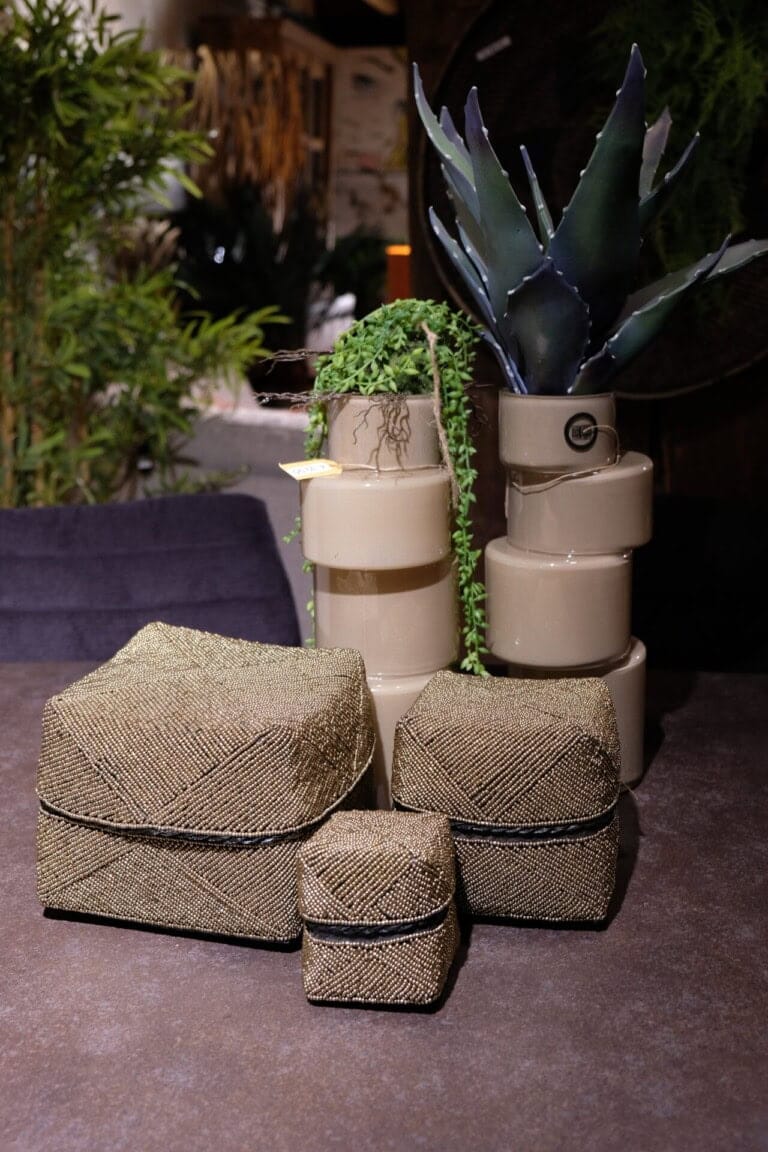 Kralen kistjes sete - Livik meubelen